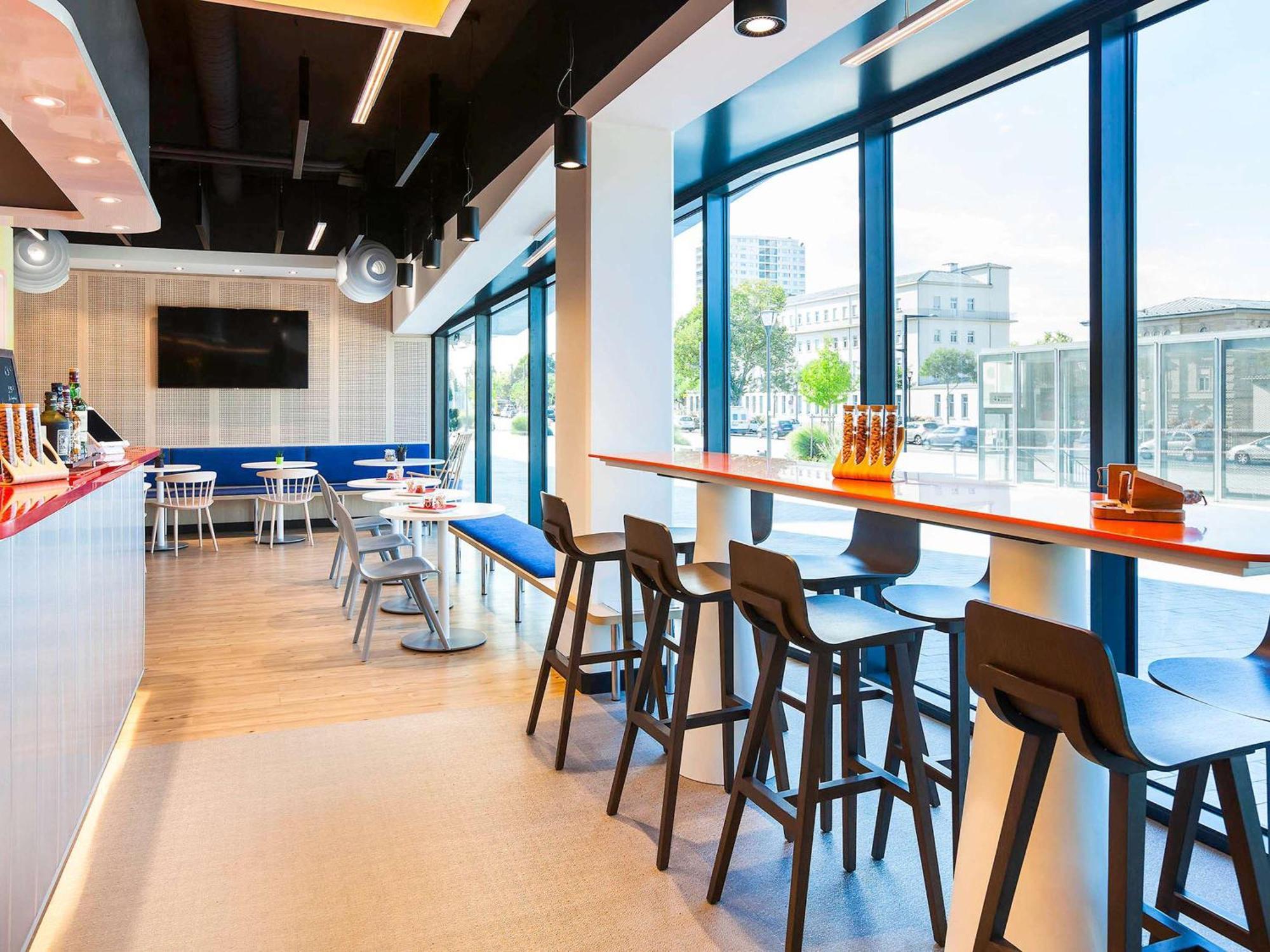 Hotel Ibis Styles Mulhouse Centre Gare Exterior foto