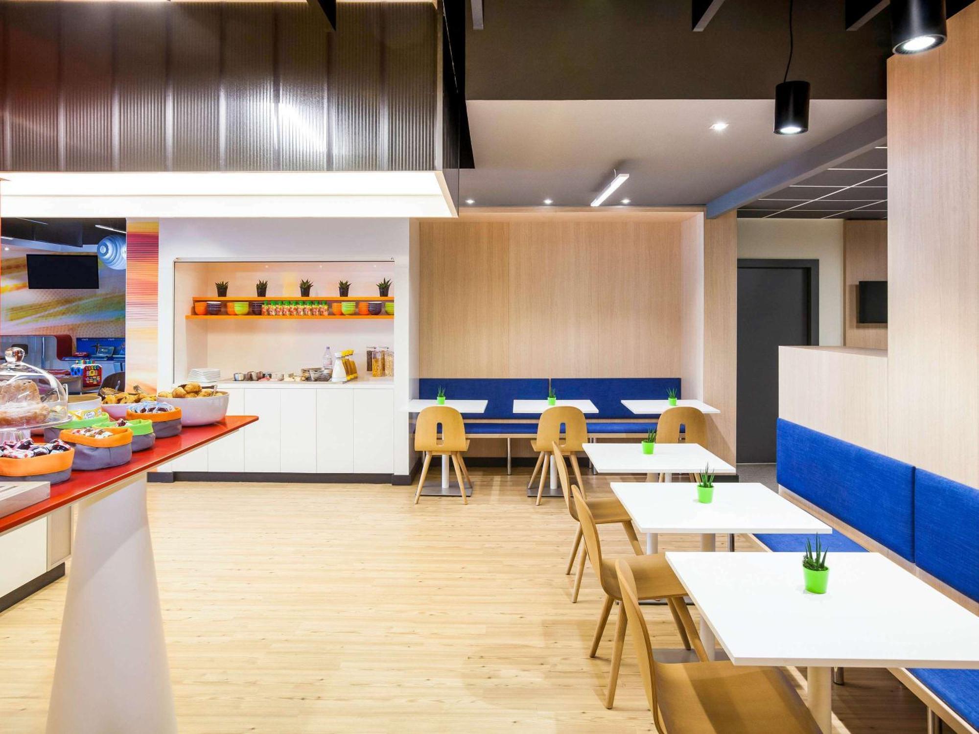 Hotel Ibis Styles Mulhouse Centre Gare Exterior foto